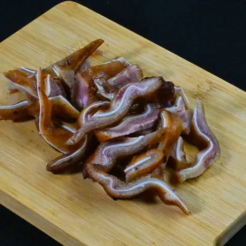 Urechi de porc afumate